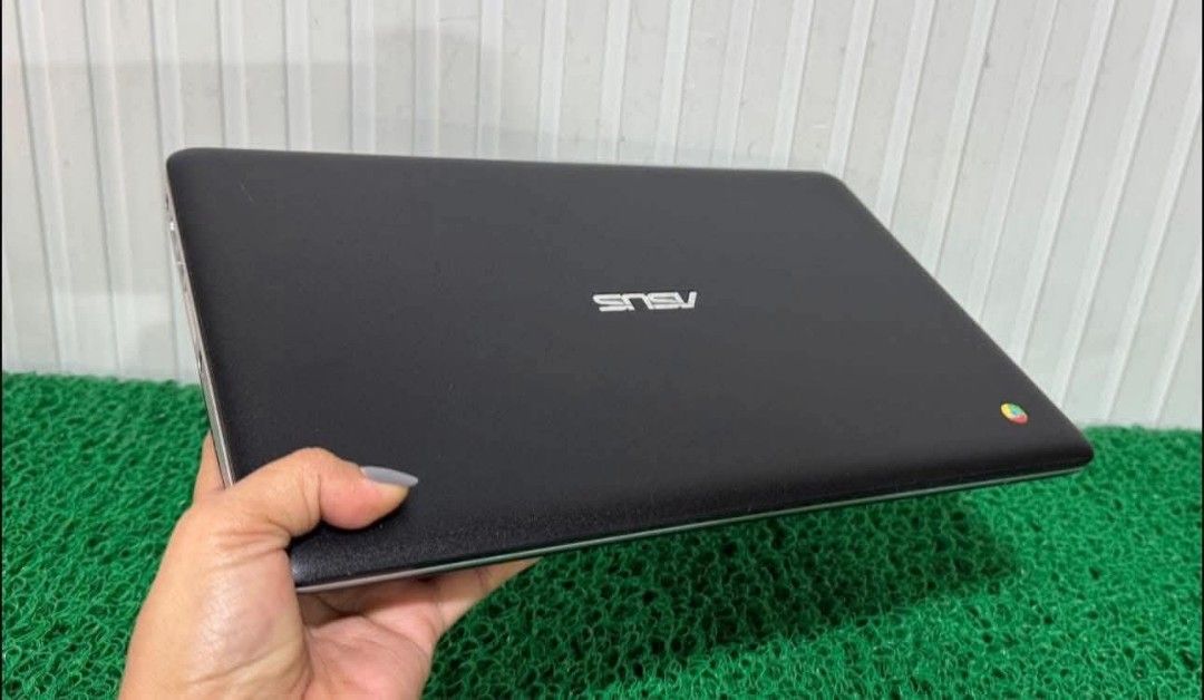 🎯ASUS C200M 🎯 (Category: Laptops & Notebooks) located in Manila. Submitted by lonelyme_1986 (Listing ID 1430603028, Image 2). Description: ‼️OLD STOCK GET NOW NEXT DAY PO KZ TAAS NA NAMAN ‼️ 📌WINDOWS 10 WITH MICROSOFT OFFICE LAPTOP FOR SALE 📌 (4PCS AVAILABLE ) PRICE: 3,350 WITH SKINCARE (4/16 3PCS AVAILABLE ) PRICE: 3,100 WITH SKINCARE (2/16 1PCS AVAILABLE ) 🎯ASUS C200M 🎯 INTEL CELERON CPU N2830 @2.17GHZ 16GB SSD 2GB MEMORY 2.1GB INTEL HD G