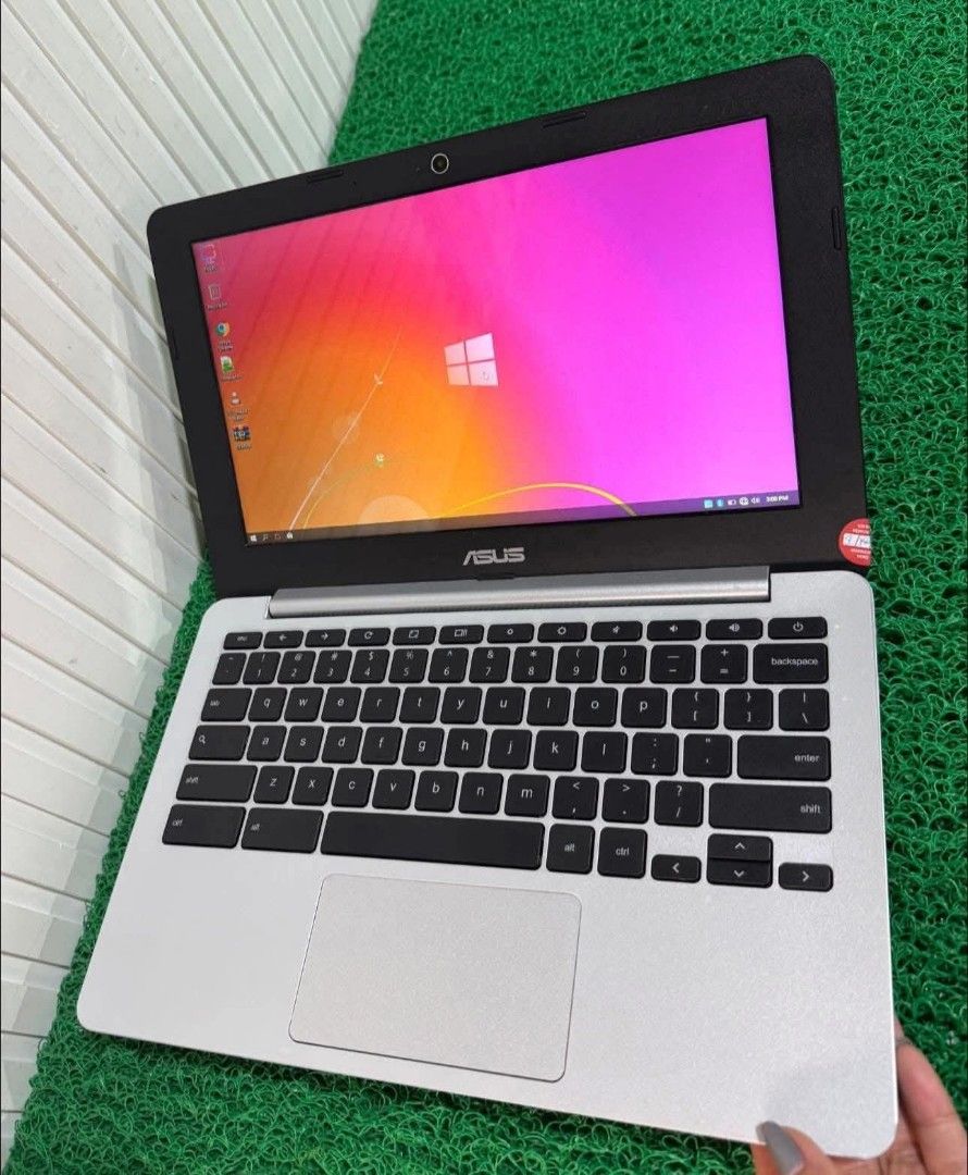 🎯ASUS C200M 🎯 (Category: Laptops & Notebooks) located in Manila. Submitted by lonelyme_1986 (Listing ID 1430603028, Image 1). Description: ‼️OLD STOCK GET NOW NEXT DAY PO KZ TAAS NA NAMAN ‼️ 📌WINDOWS 10 WITH MICROSOFT OFFICE LAPTOP FOR SALE 📌 (4PCS AVAILABLE ) PRICE: 3,350 WITH SKINCARE (4/16 3PCS AVAILABLE ) PRICE: 3,100 WITH SKINCARE (2/16 1PCS AVAILABLE ) 🎯ASUS C200M 🎯 INTEL CELERON CPU N2830 @2.17GHZ 16GB SSD 2GB MEMORY 2.1GB INTEL HD G