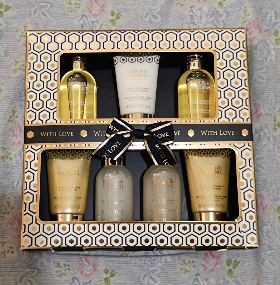 Baylis & Harding Sweet Mandarin & Grapefruit Bath Set (Category: Body Care) located in Manila. Submitted by the_simple_things (Listing ID 1430658308, Image 1). Description: Brand New Sealed and Unused 7-piece set Giftable .
