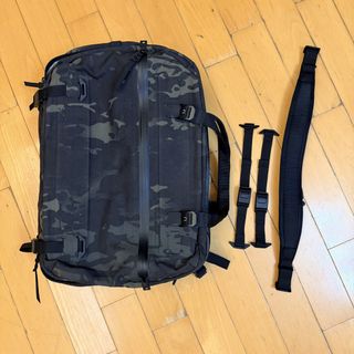 （分類：）位於 。 由 Bidit007 提交（商品編號 1430732147，圖片 1）。簡介： 。