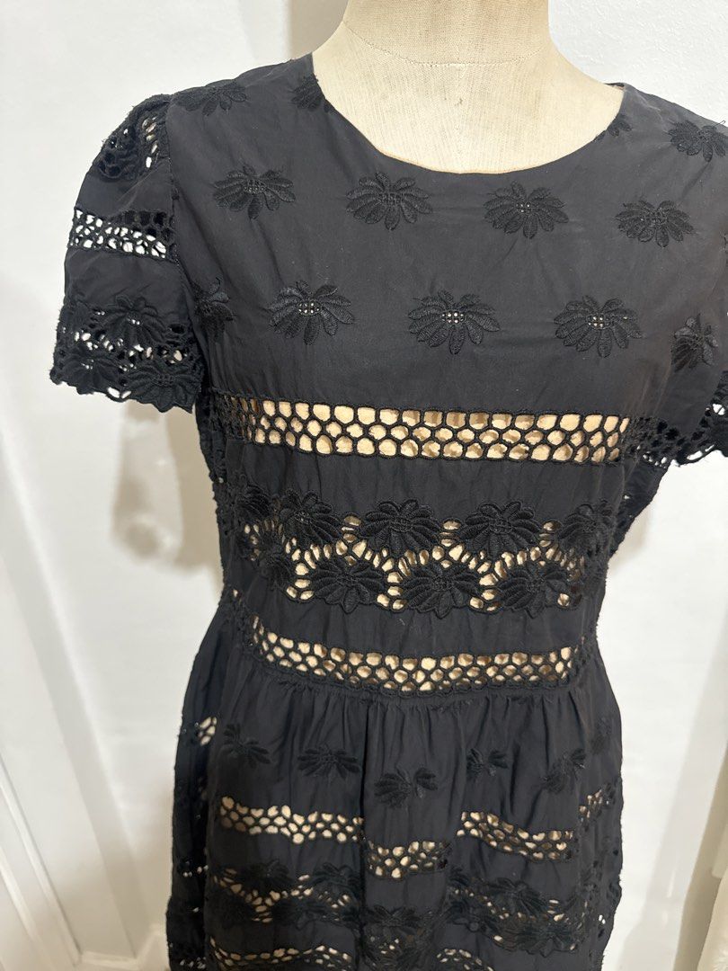 Black Embroidered Dress (Category: Dresses) located in Davao. Submitted by therealtrader8 (Listing ID 1430651879, Image 2). Description: .