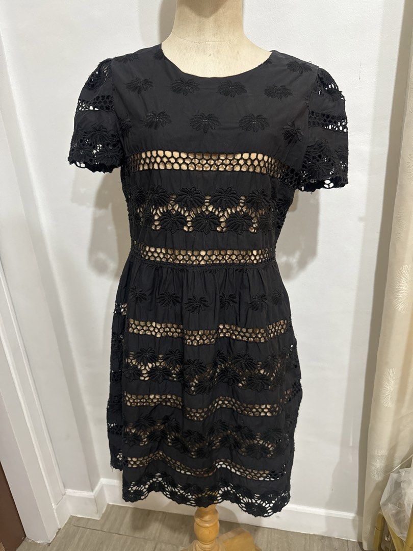 Black Embroidered Dress (Category: Dresses) located in Davao. Submitted by therealtrader8 (Listing ID 1430651879, Image 1). Description: .