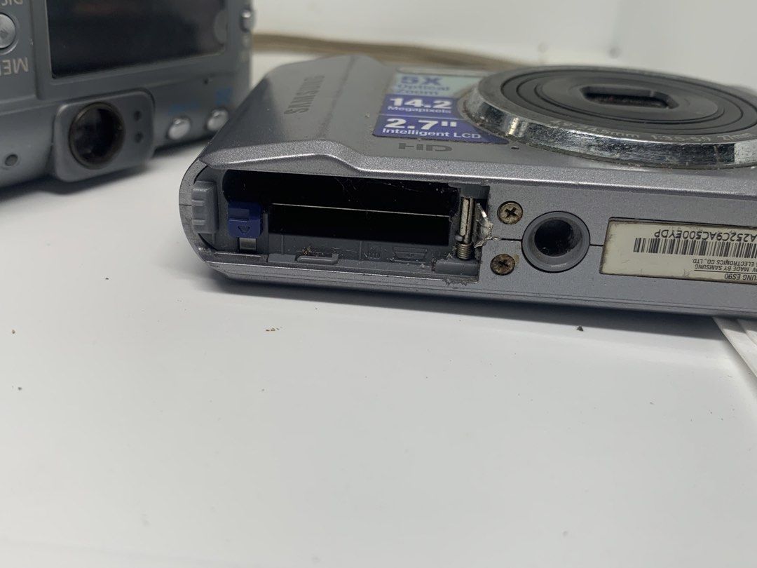 Canon Samsung Digital Camera Digicam Camera Untested (Category: Cameras) located in General Santos City (Dadiangas). Submitted by arluee (Listing ID 1430710694, Image 3). Description: ! UNTESTED ! no battery, no port for DC Power Chord na 2.5 so i can’t really test Declared for parts and repairs nalang No returns, exchange, refund or cancellations during shipment Seller is not responsible for any damages upon ship out .
