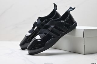 (Category: ) located in . Submitted by factory.shoes.outlet (Listing ID 1430607220, Image 1). Description: .