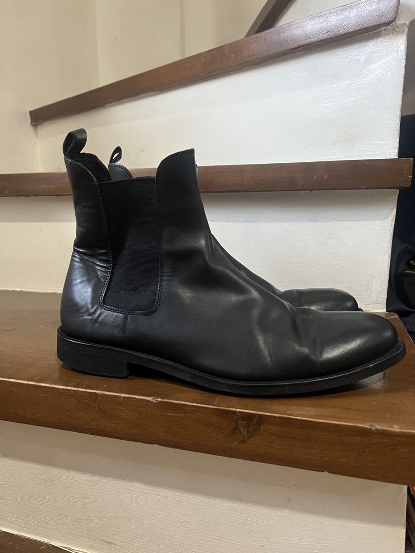 Chelsea Boots Musinsa Standard (Category: Boots) located in Angeles City. Submitted by _goodwardrobe (Listing ID 1430680065, Image 1). Description: Musinsa Standard Chelsea Boots size 10 9/10 condition 2000php.