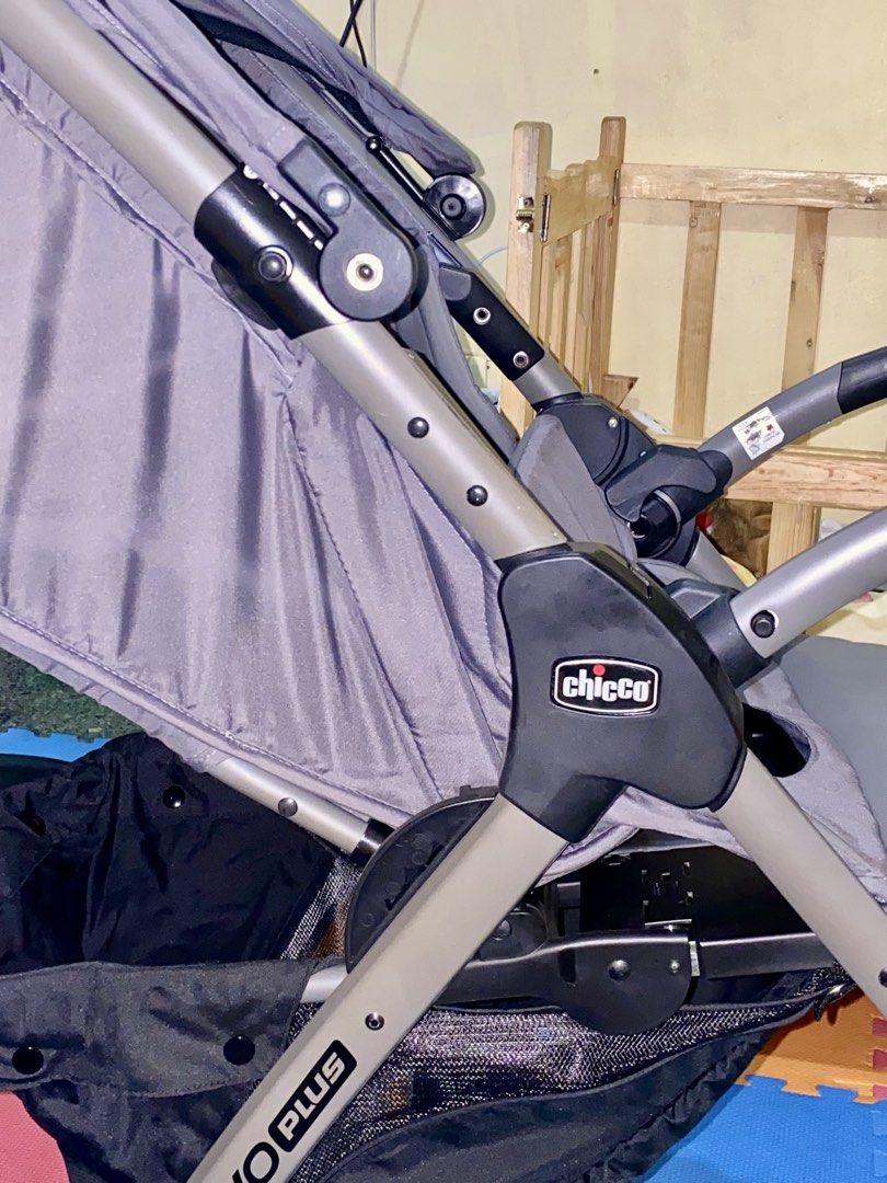 Chicco mini bravo plus (Category: Strollers) located in Manila. Submitted by reginamarie.13anaa (Listing ID 1430654992, Image 2). Description: Original chicco stroller Slightly use nasa 25,000 po Sya nong binili now 8000 nalang po last price po need namin pera kaya Mura nalang Wala pong sira good condition .