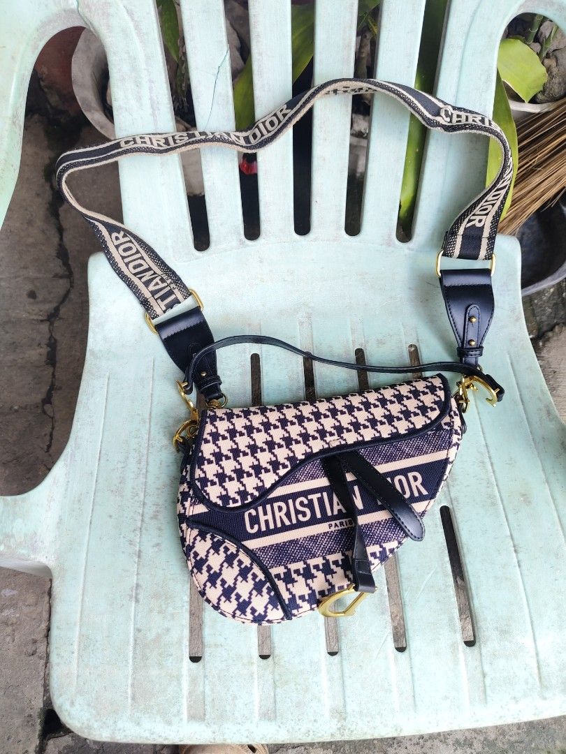 CHRISTIAN DIOR 2-WAY SADDLE BAG (Category: Luxury Bags & Wallets) located in Bulacan. Submitted by markkiethrift2023 (Listing ID 1430640510, Image 1). Description: CHRISTIAN DIOR 2-WAY SADDLE BAG EXCELLENT CONDITION.