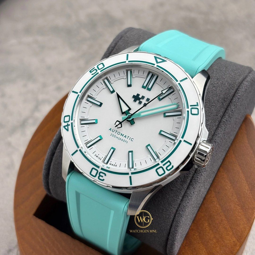 Christopher Ward C60 Trident Reef C60-44A3H31S0WW0-RV (Category: Men's Watches) located in Manila. Submitted by drhanlie (Listing ID 1430653716, Image 2). Description: Christopher Ward C60 Trident Reef C60-44A3H31S0WW0-RV ⌚️ FOR ONLY ₱46,990 ✅ SRP: ₱57,000 ❌ Movement: Sellita SW200-1 Automatic Crystal: Sapphire Diameter: 44mm Condition: Brand new Inclusions: Complete (watch, box, and papers) Guaranteed Original (money back guarantee) 💯 MOD: Meet