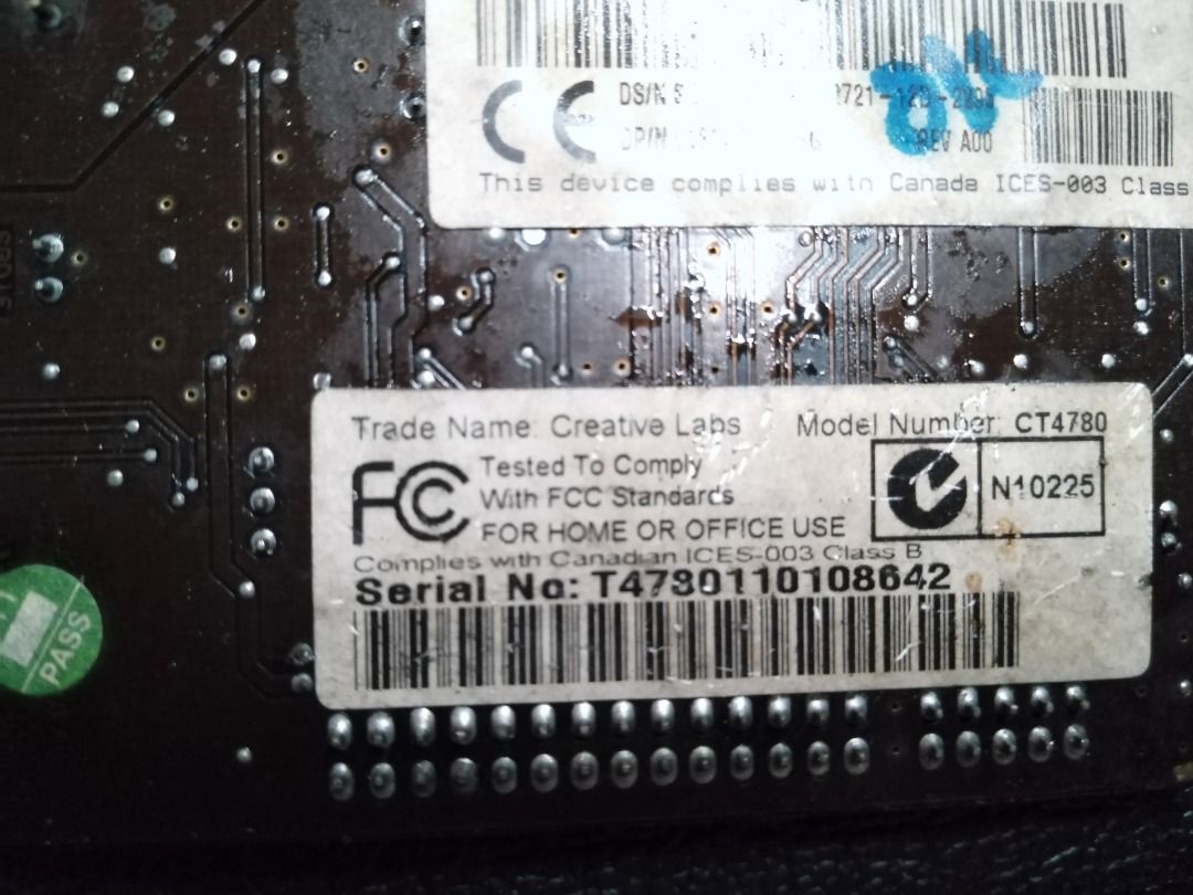 Creative Labs Sound Blaster Live! CT4780 (Category: Soundbars, Speakers & Amplifiers) located in Manila. Submitted by maybonifacio (Listing ID 1430689191, Image 2). Description: Creative Labs Sound Blaster Live! sound card, model CT4780. Features multiple audio input/output ports. Includes a DB15 connector. The card has a variety of colored ports for different audio connections. The serial number is T4730110108642. Tested to comply with FCC stand
