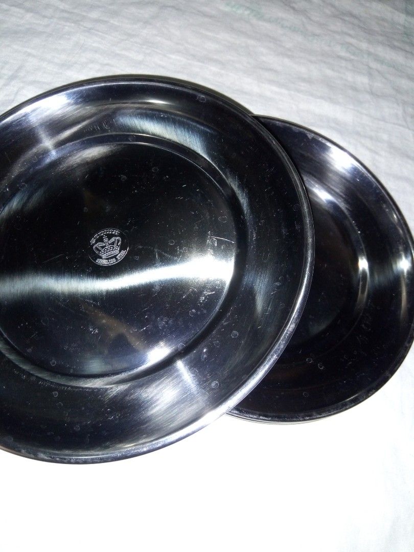 CROWN STAINLESS STEEL Plates (set) (Category: Other Kitchenware & Tableware) located in Quezon City. Submitted by iam_mijo (Listing ID 1430702794, Image 1). Description: ♥️ CROWN STAINLESS STEEL PLATES ♥️ Selling as set (5 plates) Brand: CROWN Brand New Good quality stainless Makapal Size: small Pwede pang gift Nahugasan lang dahil tinanggal yung barcode Never nagamit. Naitago lang. RFS: for medications MOP: GCASH or COP (Cash On Pick up) You may