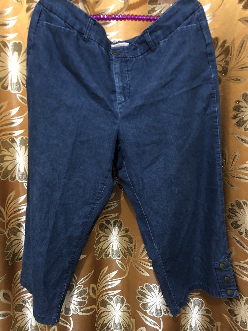 Denim Tokong (Category: Other Bottoms) located in Mandaluyong City. Submitted by jennyitems (Listing ID 1430708180, Image 1). Description: .
