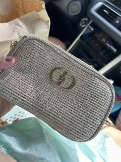 (Category: ) located in . Submitted by lovespreloved7 (Listing ID 1430690428, Image 1). Description: .