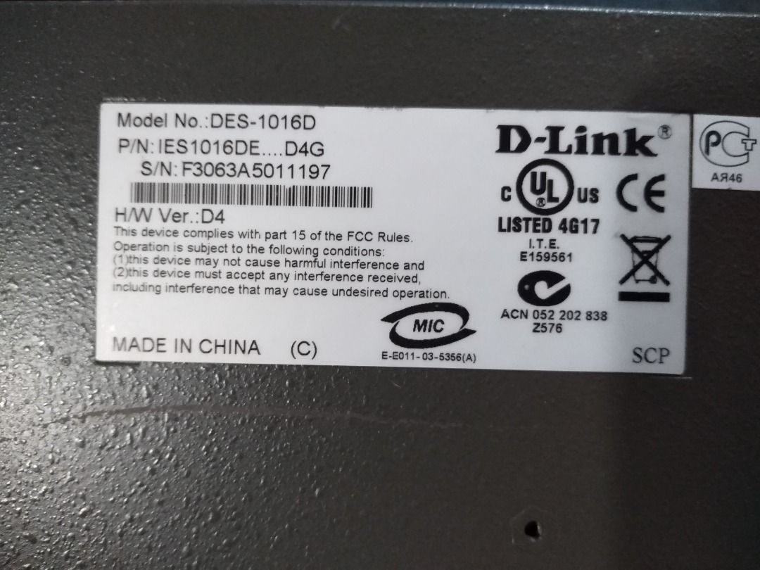 D-Link DES-1016D 16-Port Fast Ethernet Switch (Category: Cables & Adaptors) located in Manila. Submitted by maybonifacio (Listing ID 1430686878, Image 2). Description: D-Link DES-1016D 16-port Fast Ethernet switch. Features 16 RJ45 ports for network connectivity. Model number is DES-1016D. Hardware version is D4. Includes a power indicator and 10/100 Fast Ethernet ports. Made in China..