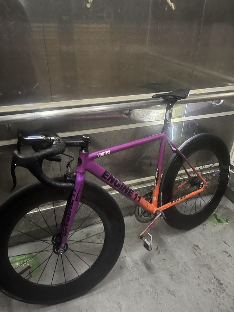 engine 11 vortex (Category: Bicycles) located in Singapore. Submitted by jhyb4 (Listing ID 1430749181, Image 4). Description: wtt wts kratozen cs carbon lace to nova enve riser or drops with hoods(u can choose) 3t sp or weapon sp carbon saddle shimano bb 3t stem (any question js ask no bs offers).