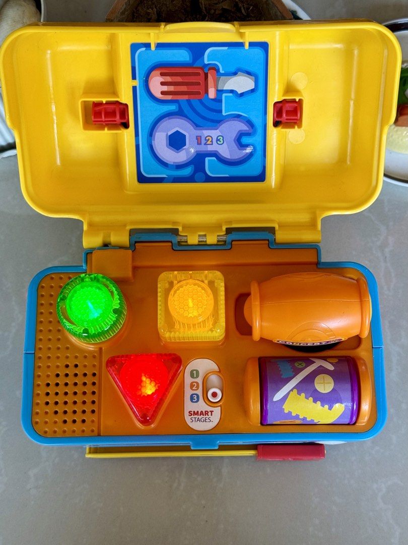 Fisher-Price Smart Stages Tool Box (Category: Educational & Learning Toys) located in Caloocan City. Submitted by thelittleloop (Listing ID 1430666055, Image 3). Description: .