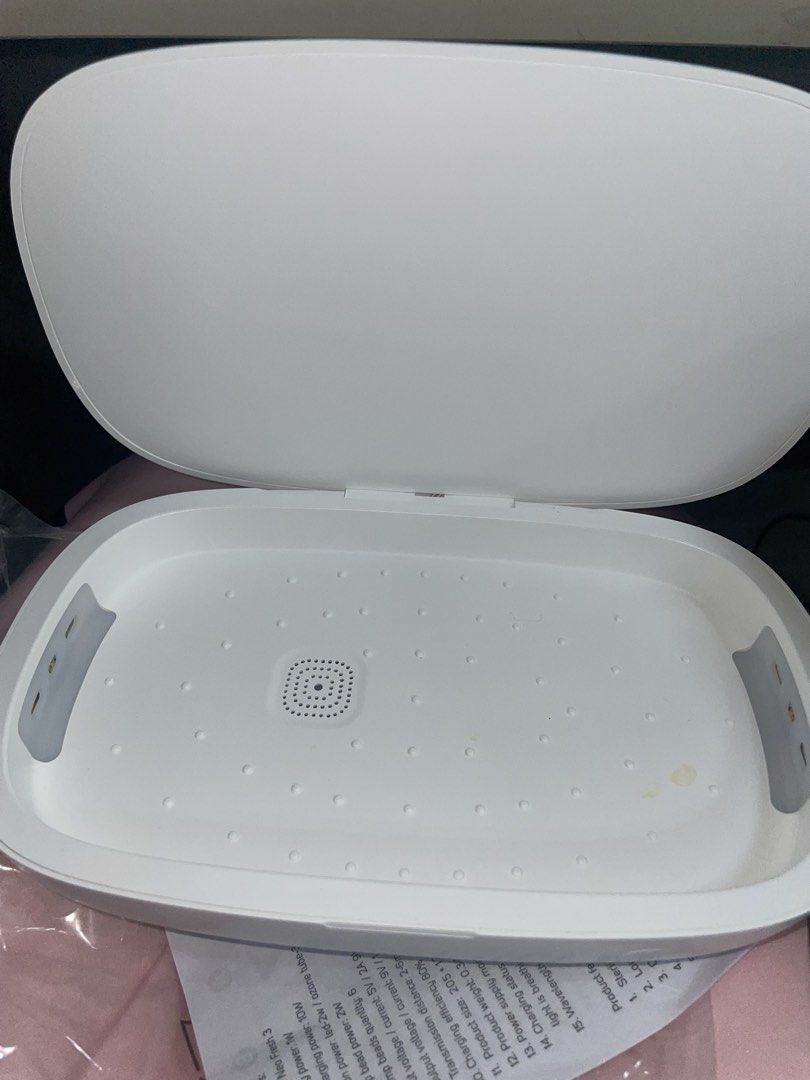 FlipGear Neo Fresh 3 Mini Sterilizer by Vinnfier (Category: Cleaning Tools & Supplies) located in Marikina City. Submitted by declutter_2026 (Listing ID 1430690130, Image 3). Description: It’s a multi-function UV-C sterilizer box designed to disinfect small everyday items like: Phones 📱 Earbuds 🎧 Keys 🔑 Masks 😷 Key features: UV-C sterilization (kills bacteria using ultraviolet light) 10W wireless charging (you can place your phone on top to c