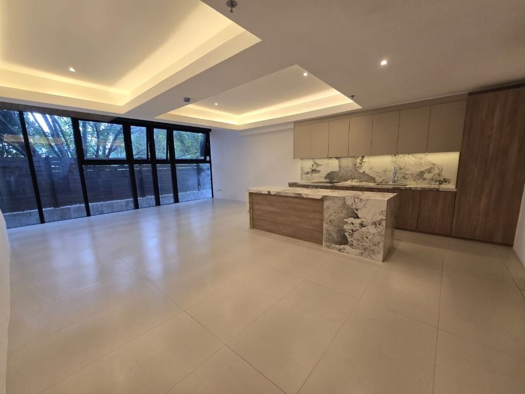 (Category: ) located in . Submitted by luxerealtyph (Listing ID 1430656970, Image 1). Description: .