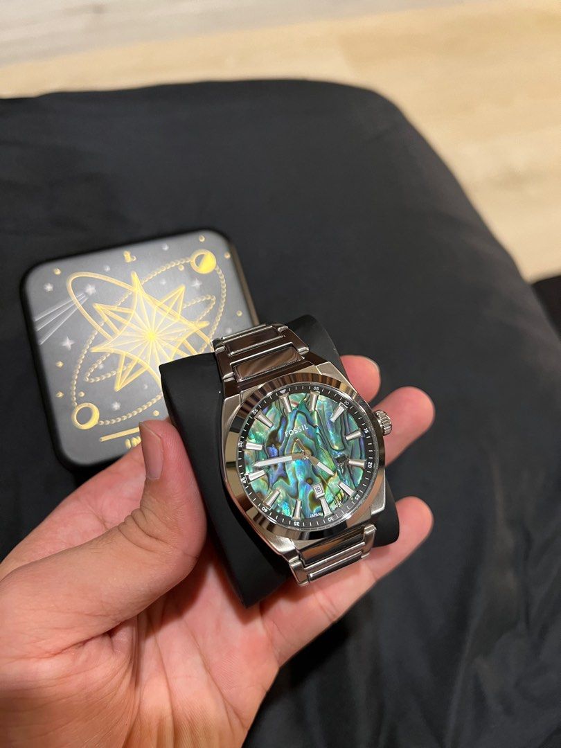 Fossil everett (Category: Watches) located in Shah Alam. Submitted by shahrezarafi (Listing ID 1430749517, Image 2). Description: Brand new Tak pernah pakai .