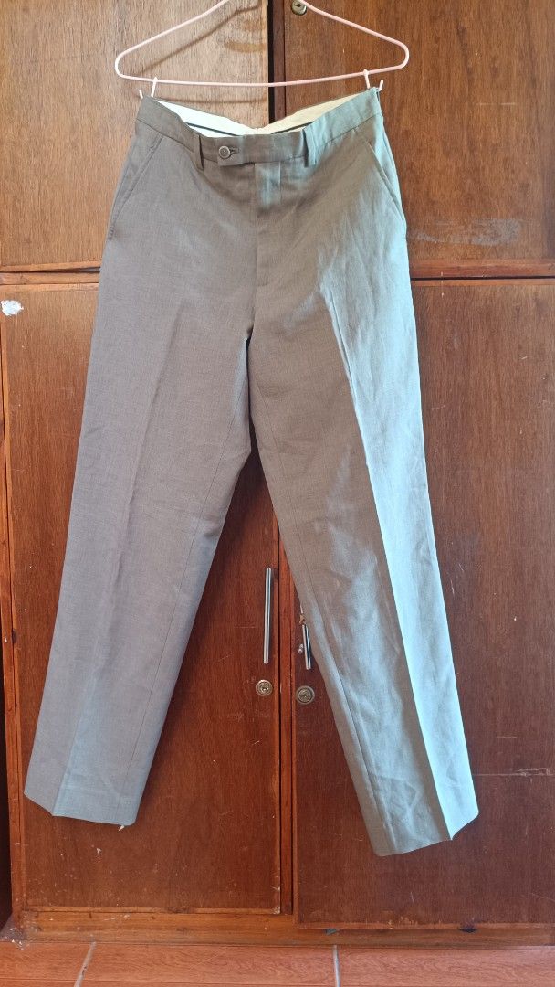 G2000 beige/stone colored trousers/Slacks/pants (Category: Trousers) located in Manila. Submitted by namelessalex09 (Listing ID 1430657501, Image 1). Description: used only once for a cocktail wedding, got outgrown and never used size 29, or 29R Measurements approx. Hem 8 in Mid waist rise is 11 in. length waist to hem 42 in Regular inseam 32 in. Good for 5'8-6'0" lengthed can altered, 1+ inch if pants seem short. Manila Loc.