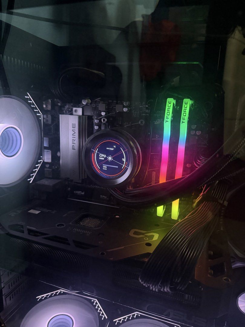 Gaming PC420491533579735040