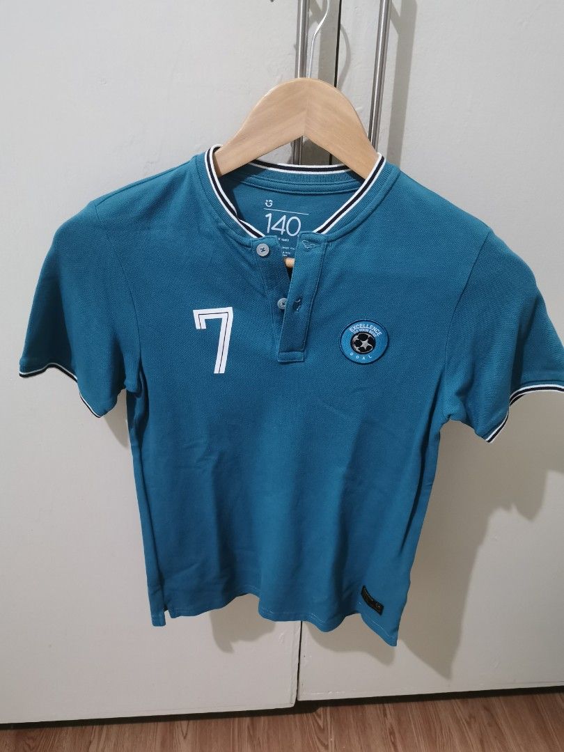 Giordano and Just Tee size 140 or 10 yo (Category: Babies & Kids Fashion) located in Quezon City. Submitted by declutter68112 (Listing ID 1430613663, Image 1). Description: 100 each.
