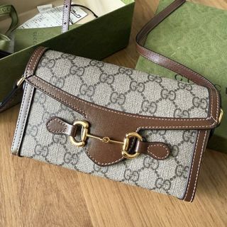 (Category: ) located in . Submitted by wardroblicious (Listing ID 1430653580, Image 1). Description: .