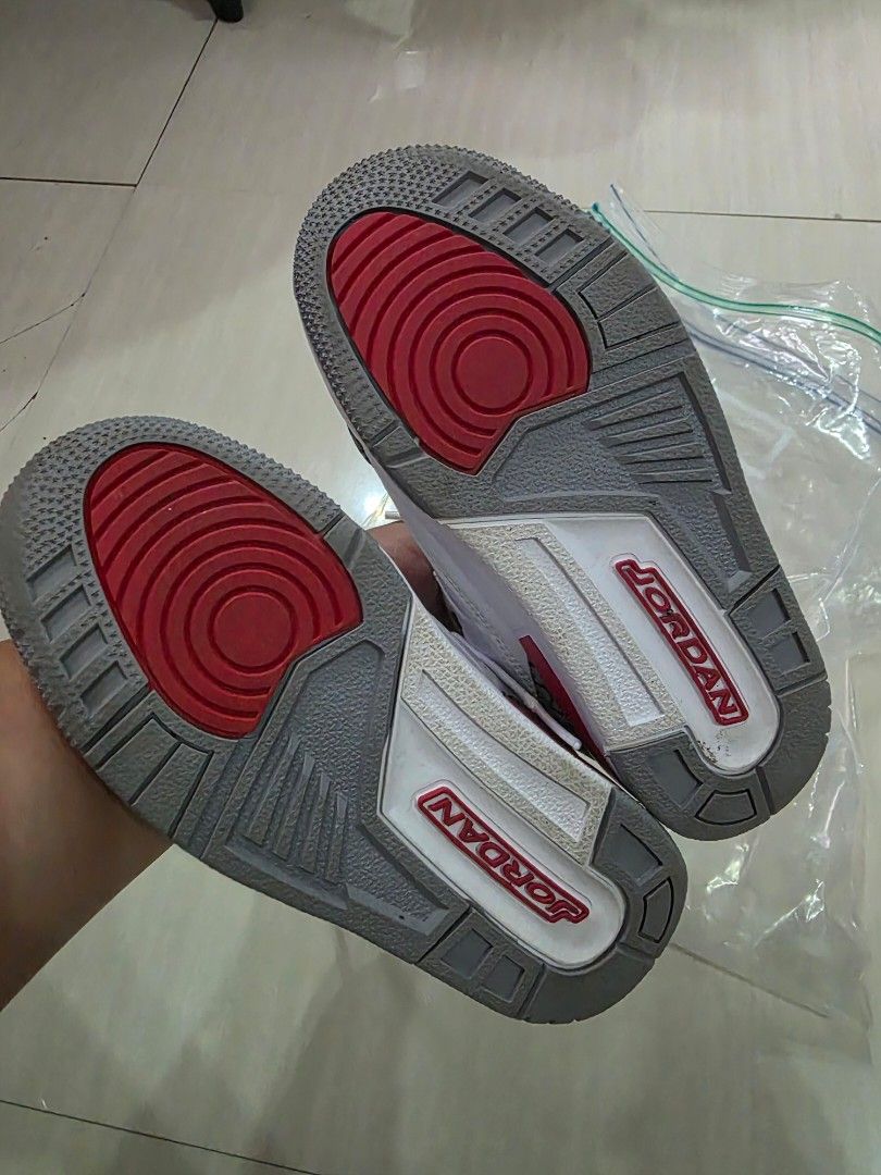 Jordan 3 Fire Red Kids US 12C (Category: Babies & Kids Fashion) located in Quezon City. Submitted by arksrph (Listing ID 1430621813, Image 3). Description: No box Authentic from Canada Please see pics for condition Needs cleaning.