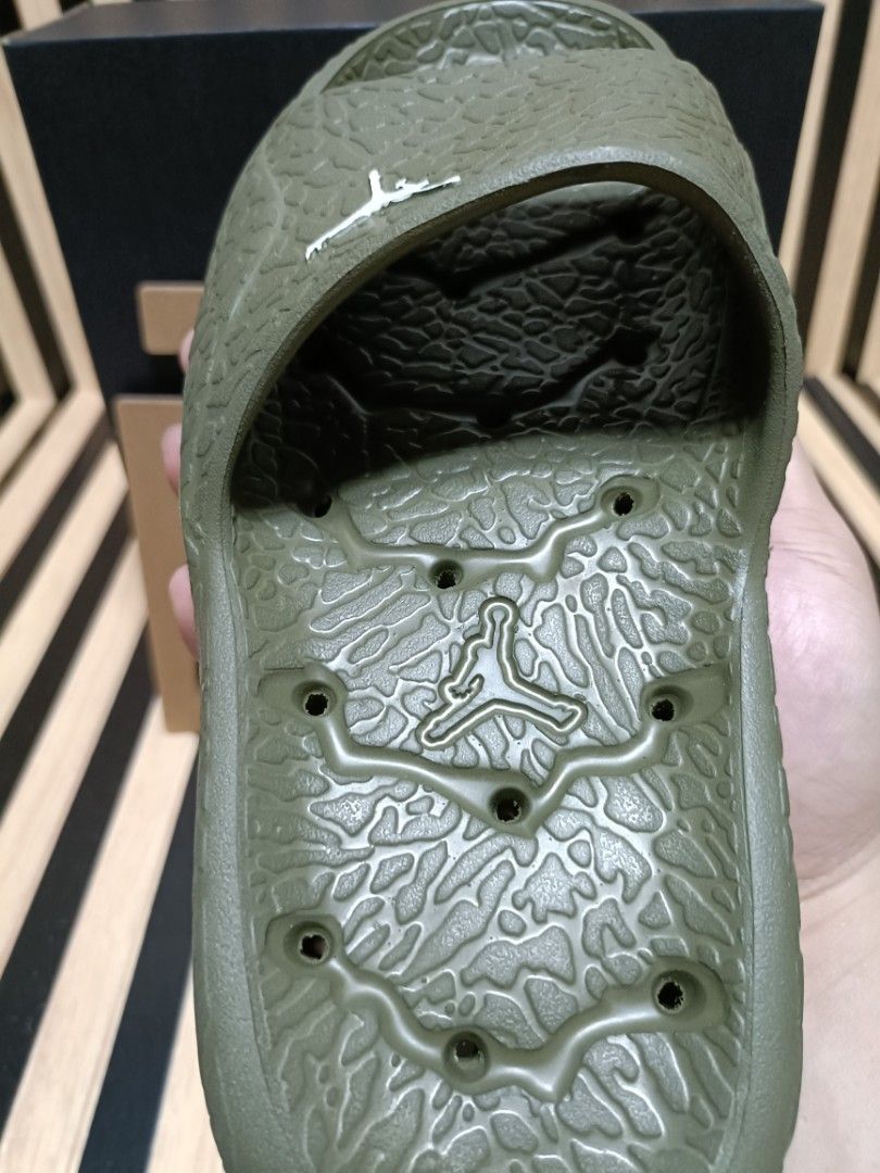 Jordan Franchise Shower (medium olive) (Category: Slippers & Slides) located in Manila. Submitted by supermat (Listing ID 1430715620, Image 2). Description: BRAND NEW 200% ORIGINAL BELOW RETAIL PRICE (1,895) ON HAND Size 7 8 9 10 11 12 mens.