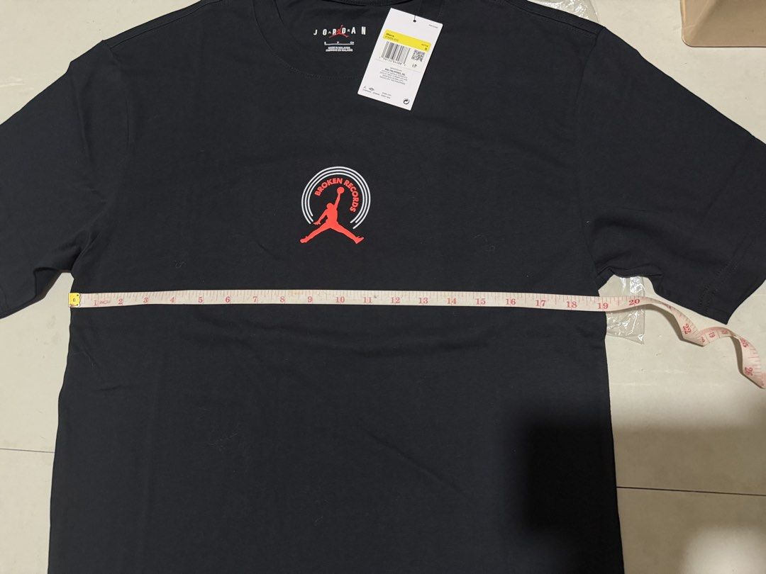 Jordan Men’s Graphic T-Shirt (Category: Tshirts & Polo Shirts ) located in Manila. Submitted by mac2foolz (Listing ID 1430722326, Image 3). Description: ❌WTS/LFB .SALE. Below SRP! 🔥 Jordan Men’s Graphic T-Shirt Color: Black/Infrared 23 - Size: SMall ✅ Our Price: ₱995 ❌ Retail Price: $40 ✔️ Brandnew 💯Authentic ✔️ Unli Lc and Vouch Ship via LBC, Lalamove , Jnt , Jrs 🚛🛵📦 Shipped Nationwide 📨📨📨 Pm me for more pic. and inquiries 🤝🤝🤝 MeetUp 