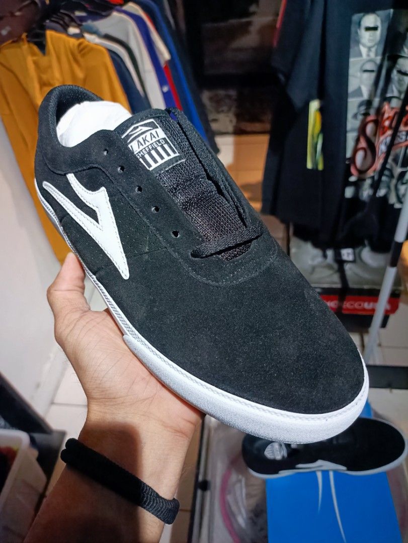 Lakai Sheffield Black Suede Shoes (Category: Heels) located in Manila. Submitted by nye.seller (Listing ID 1430722449, Image 1). Description: Sheffield 8.5.