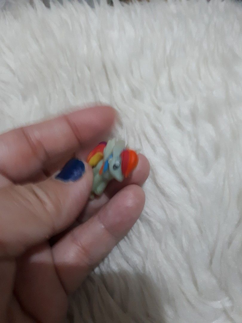 Lil pony popper toy (Category: Kids Toys) located in Quezon City. Submitted by secretluxuryshop (Listing ID 1430770063, Image 2). Description: .