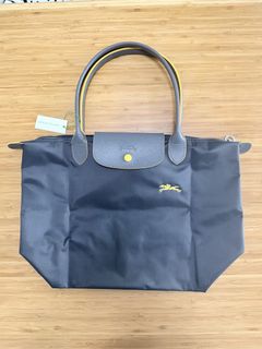 （分類：）位於 。 由 petit.reve 提交（商品編號 1430652334，圖片 1）。簡介： 。