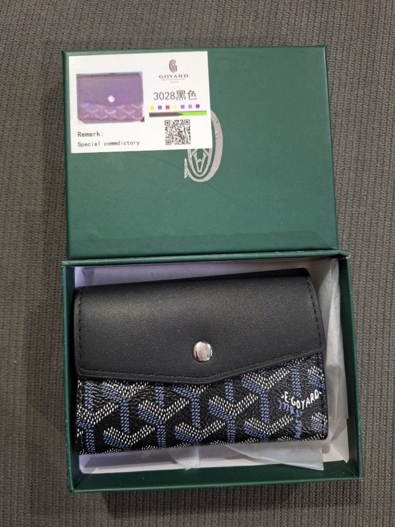 LUXURY WALLETS (Category: Luxury Bags & Wallets) located in Cabuyao City. Submitted by pastelblack88 (Listing ID 1430630221, Image 2). Description: price range - 350-500 each wallet message me nalang po for the price of the wallet you like.