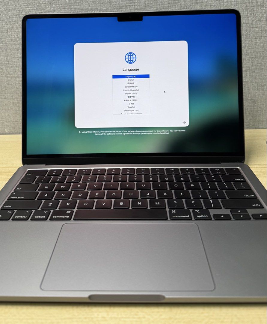 M2 MacBook Air420567158978007040