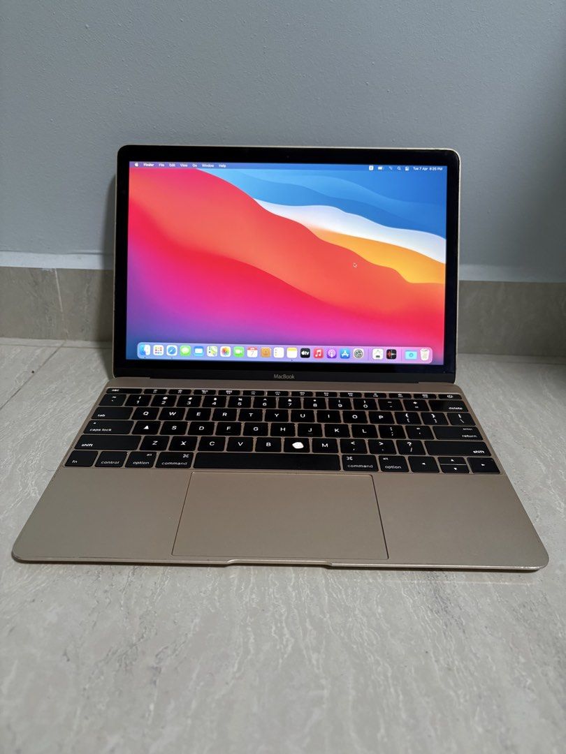 MacBook 2016420563086958274560