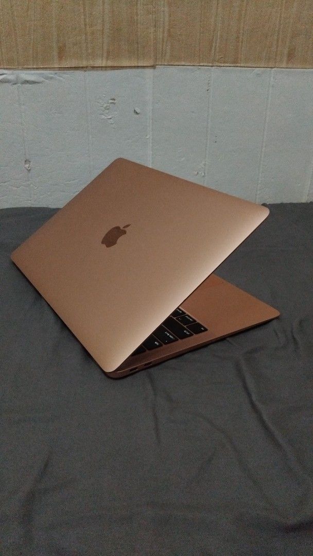 MacBook Air 2019 (Category: Laptops & Notebooks) located in Manila. Submitted by najebmaminta.02 (Listing ID 1430663372, Image 1). Description: MacBook Air Retina, 13-inch, 2019 - Name: air's MacBook Air - Processor: 1.6 GHz Dual-Core Intel Core i5 - Graphics: Intel UHD Graphics 617 1536 MB - Memory: 8 GB 2133 MHz LPDDR3 - Serial number: FVFZ25FHYWM - macOS: macOS Sonoma - Version: 14.8.2 Battery Information: Model Information: - Serial Number: D