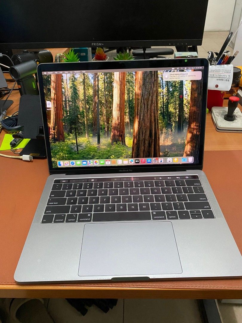 MacBook Pro 13-inch (2019) - Intel Core i5420565567081687044