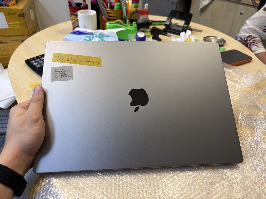 MacBook Pro M2 Max 16 inch 64/512420586482555965441