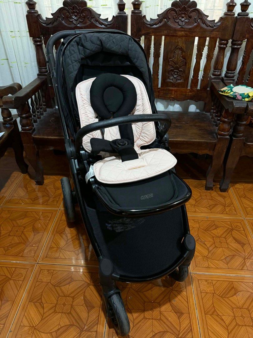 MAMAS AND PAPAS BABY STROLLER (Category: Strollers) located in Quezon City. Submitted by aestrends (Listing ID 1430778951, Image 2). Description: Heavy duty baby stroller.
