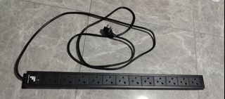 Master Group ServerMaster 12-way PDU Power Strip449010302620815360