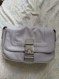 （分類：）位於 。 由 lylyyyyyyy 提交（商品編號 1430622150，圖片 1）。簡介： 。