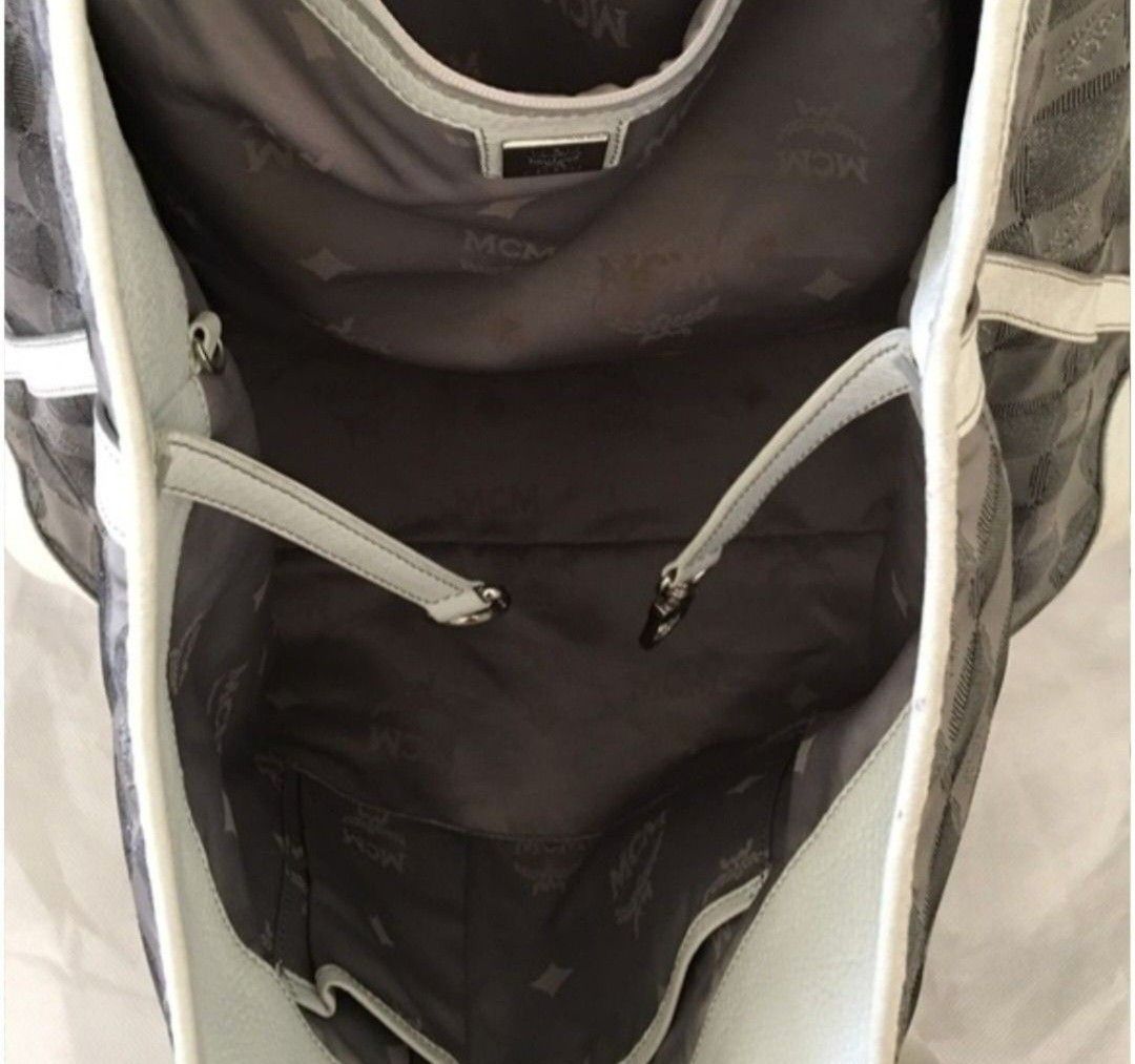 MCM Jacquard tote bag (Category: Luxury Bags & Wallets) located in Valenzuela. Submitted by cheas077 (Listing ID 1430722031, Image 3). Description: Authentic MCM Jacquard tote bag washable spacious turnable screw with etiketa.