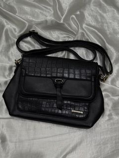 (Category: ) located in . Submitted by _thlnn.shop (Listing ID 1430770574, Image 1). Description: .