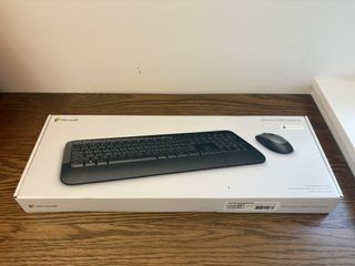Microsoft Wireless 2000 Desktop Keyboard and Mouse
