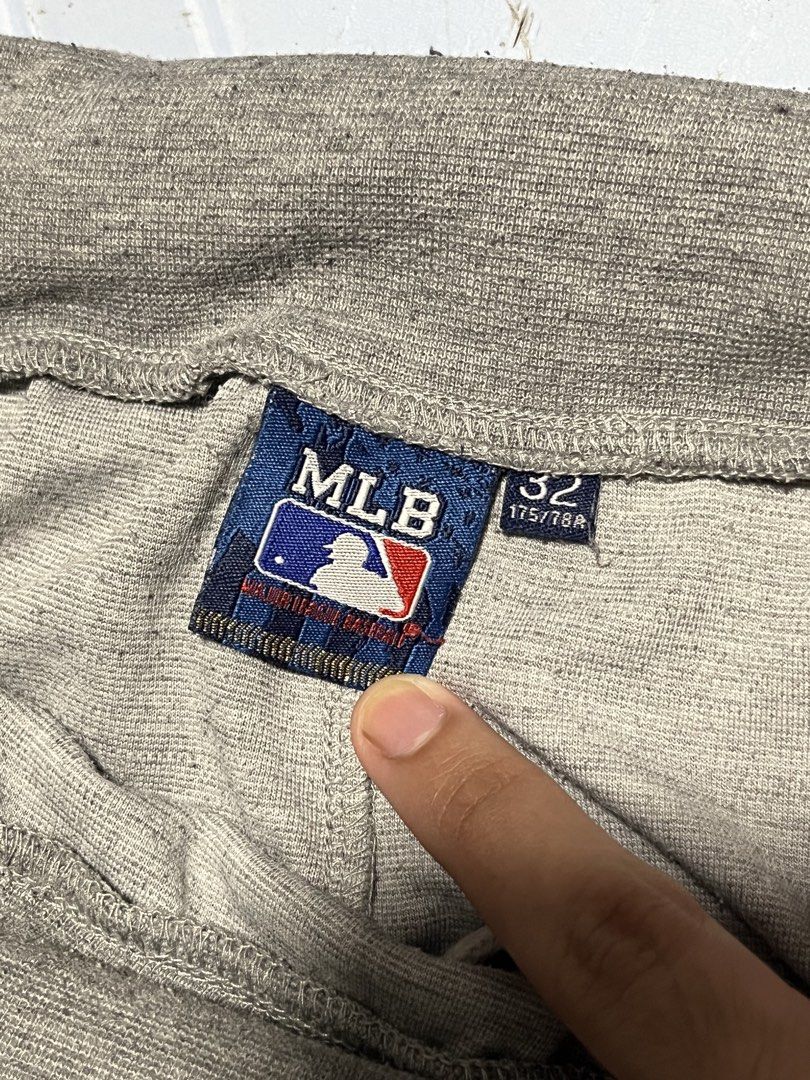 MLB Gray Sweatpants with Side MLB logo (Category: Joggers) located in Pasay City. Submitted by chokmvn (Listing ID 1430720223, Image 3). Description: MLB Jogger Gray Sweat Pants Size 32 • 8/10 Condi • Size 32 Stretchable Waist • Issue: minor stains and slight himulmol only but not visible • Dm for more info 400+sf only Loc: Pasay.