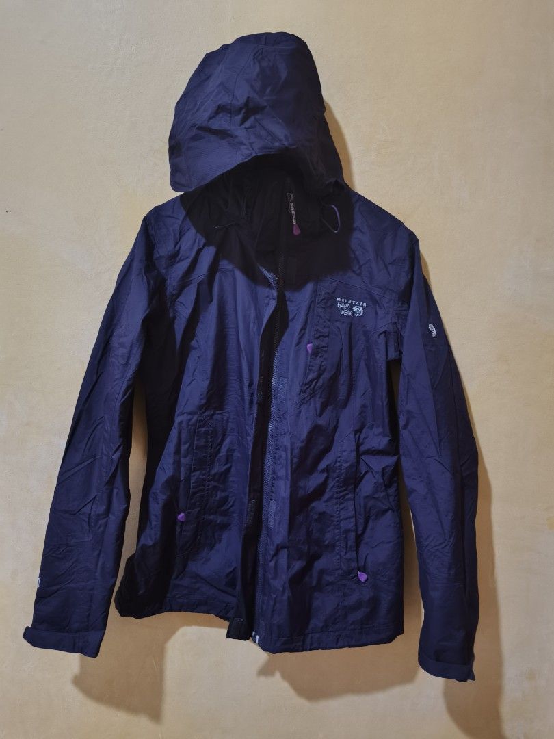 Mountain Hardwear Women's Jacket (Category: Coats, Jackets and Outerwear) located in Tandag. Submitted by nelro_d_picker (Listing ID 1430632257, Image 2). Description: -The Mountain Hardwear Women's Jacket. -size Small -Dimension 18 width x 26.5 length -Excellent Condition -no issue -Mindanao area.