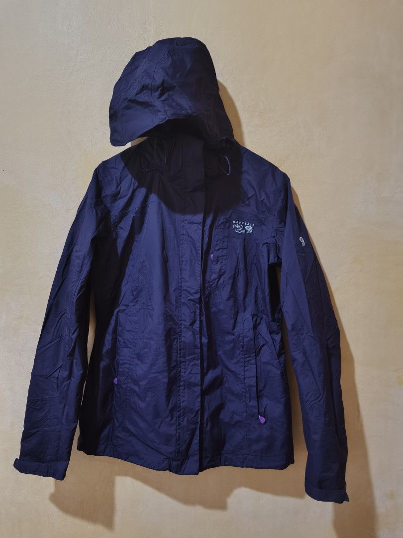Mountain Hardwear Women's Jacket (Category: Coats, Jackets and Outerwear) located in Tandag. Submitted by nelro_d_picker (Listing ID 1430632257, Image 1). Description: -The Mountain Hardwear Women's Jacket. -size Small -Dimension 18 width x 26.5 length -Excellent Condition -no issue -Mindanao area.