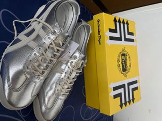 (Category: ) located in . Submitted by preloved_66.cloud (Listing ID 1430709814, Image 1). Description: .