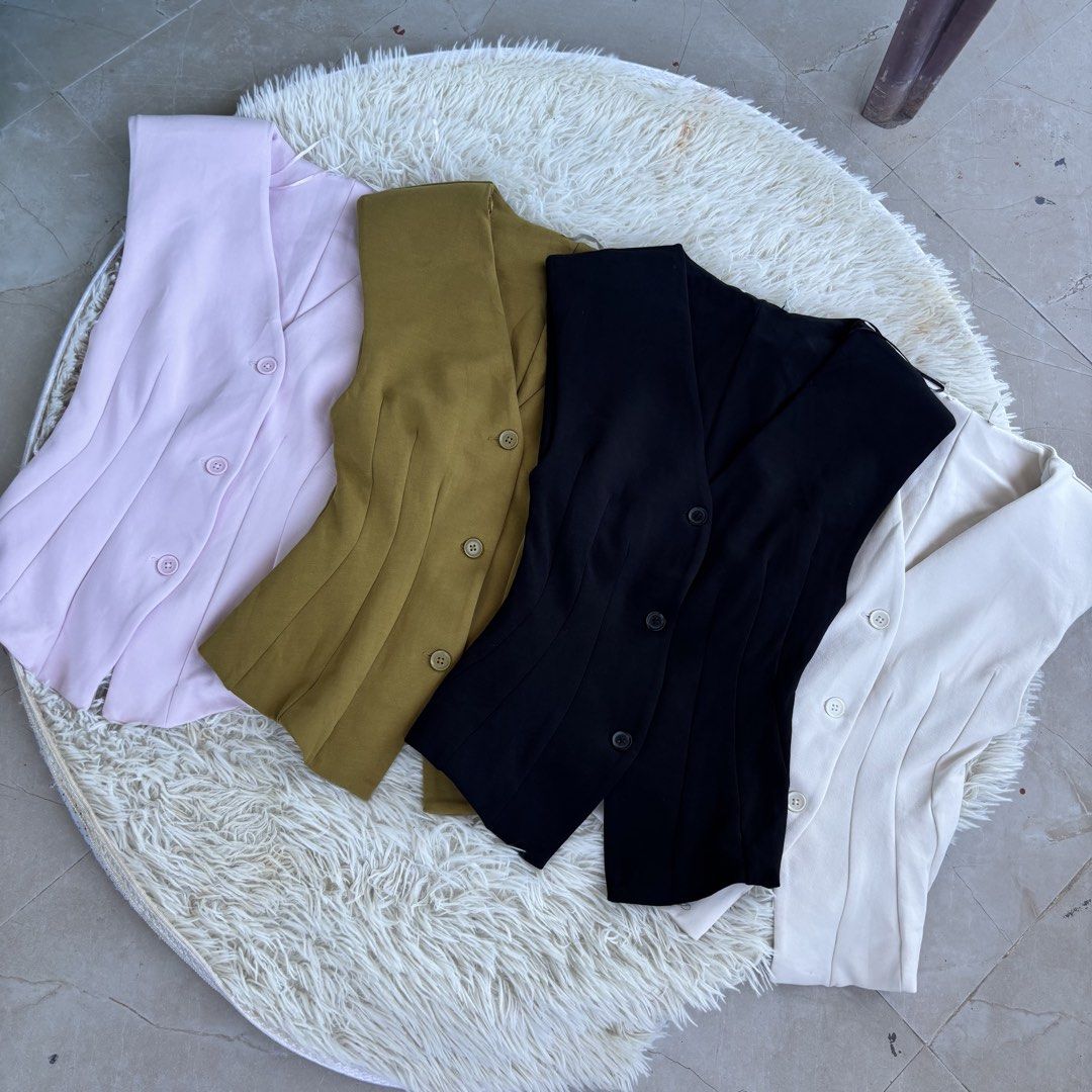 Orig Zara Vest Top (Category: Others Tops) located in Lapu Lapu. Submitted by jaydeclothing.cebu (Listing ID 1430641615, Image 3). Description: Location: Deca Homes 4 Bankal, Lapu-lapu City We also have orange app for less sorry.
