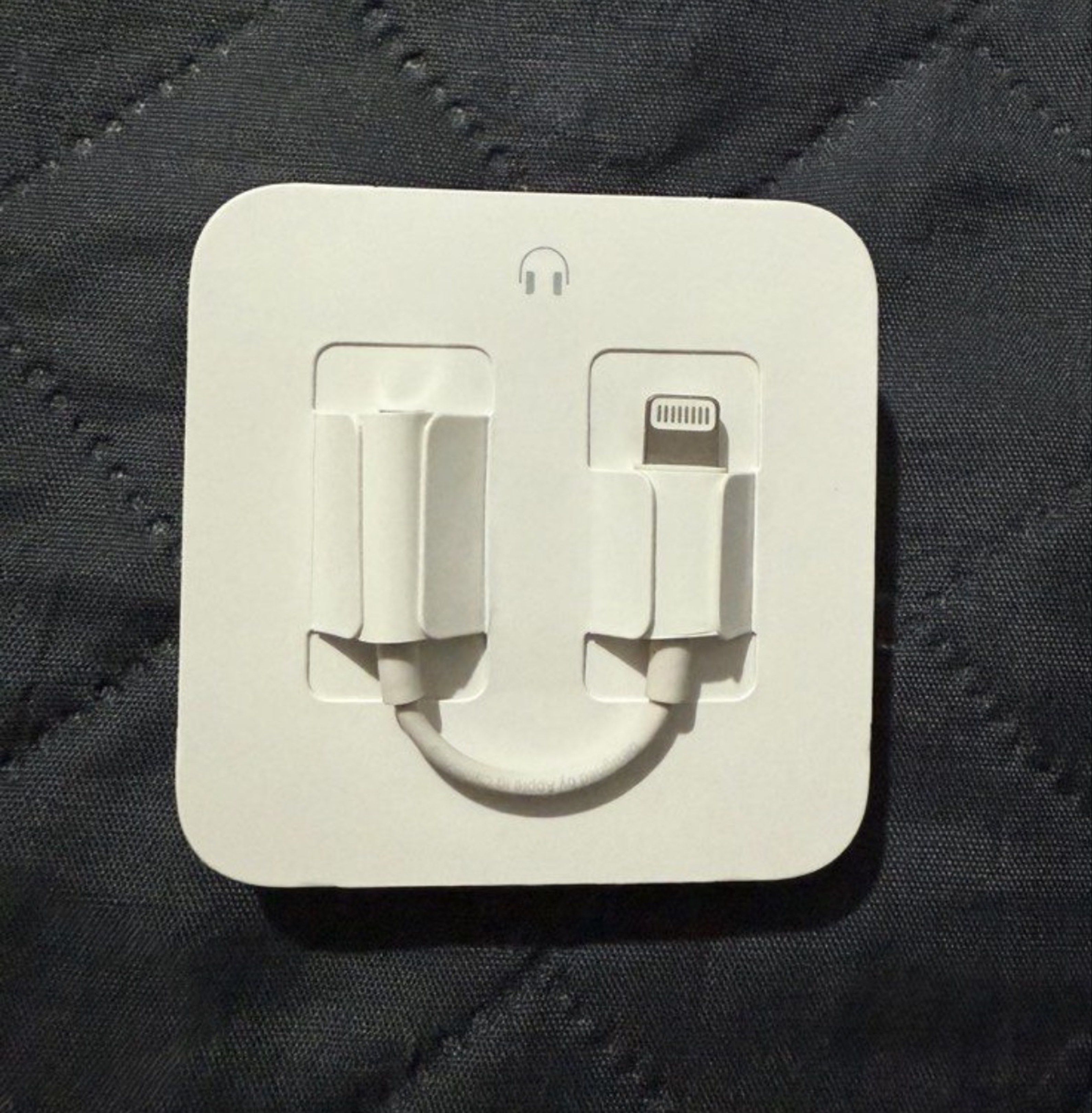 Iphone Lightning to 3.5 mm Headphone Jack Adapter (Category: Headphones & Headsets) located in Imus. Submitted by kitanawins (Listing ID 1430751038, Image 3). Description: For Sure Buyers only Actual Photos Posted Same Day delivery via Lalamove or Grab around Metro Manila and Calabarzon area, and any Available Couriers Nationwide. ALL BRAND NEW STOCKS AND SEALED 100% AUTHENTIC NO TO FAKES!!! 100% BRAND NEW AND ORIGINAL Iphone or Ipad ACCESSORIES 